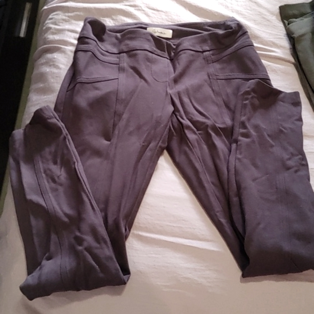 Stretchy grey pants